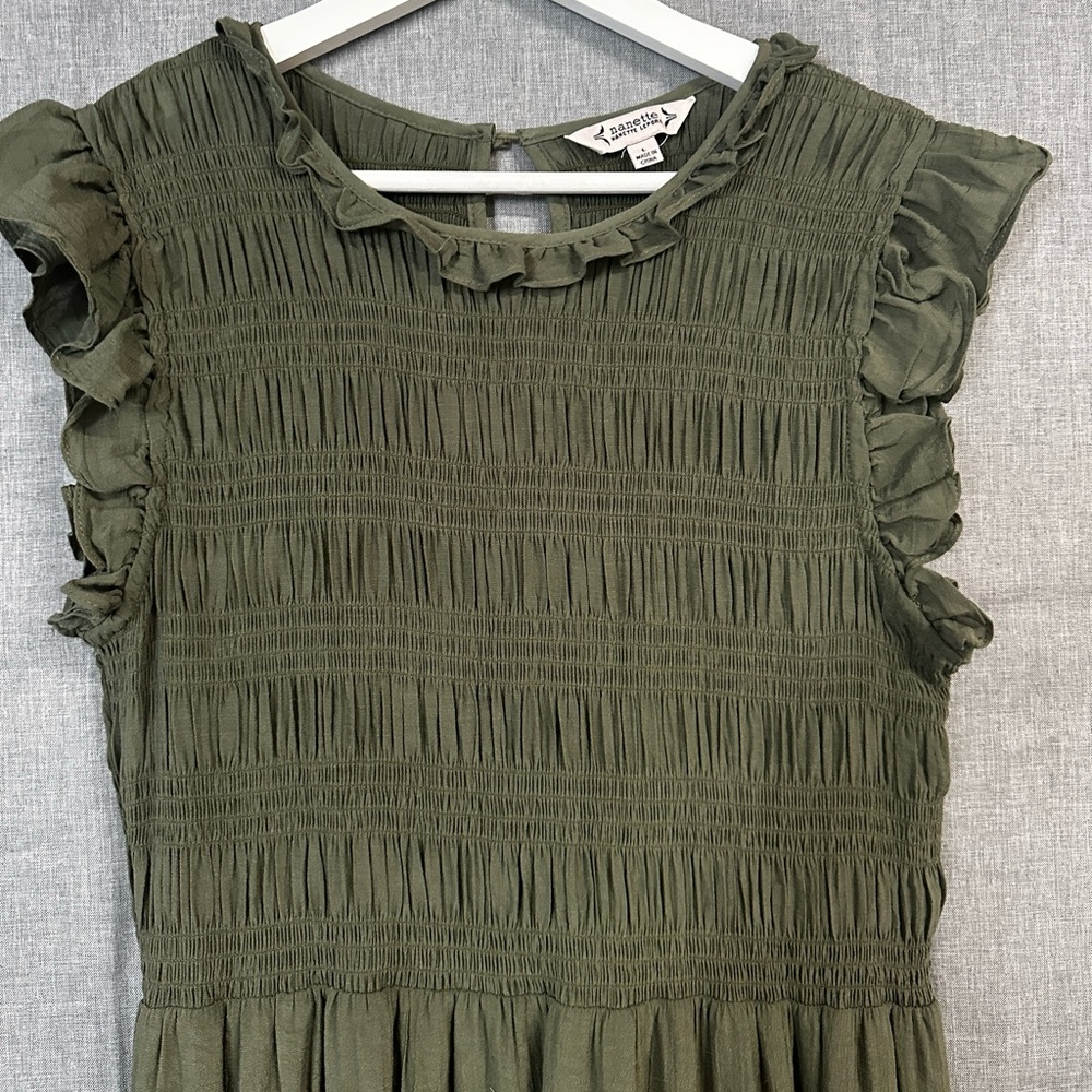Green Ruched Dress - Picture 4 of 4